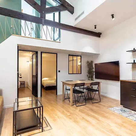 Loft Spacieux Pour 10 Personnes Avec Terrasse
