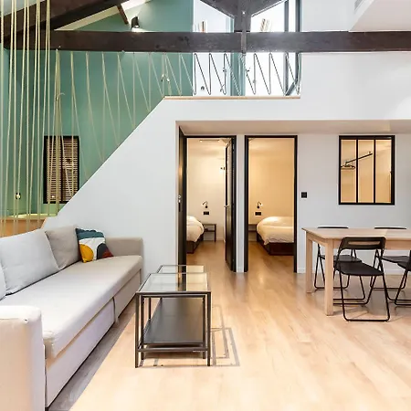 Loft Spacieux Pour 10 Personnes Avec Terrasse * نيس